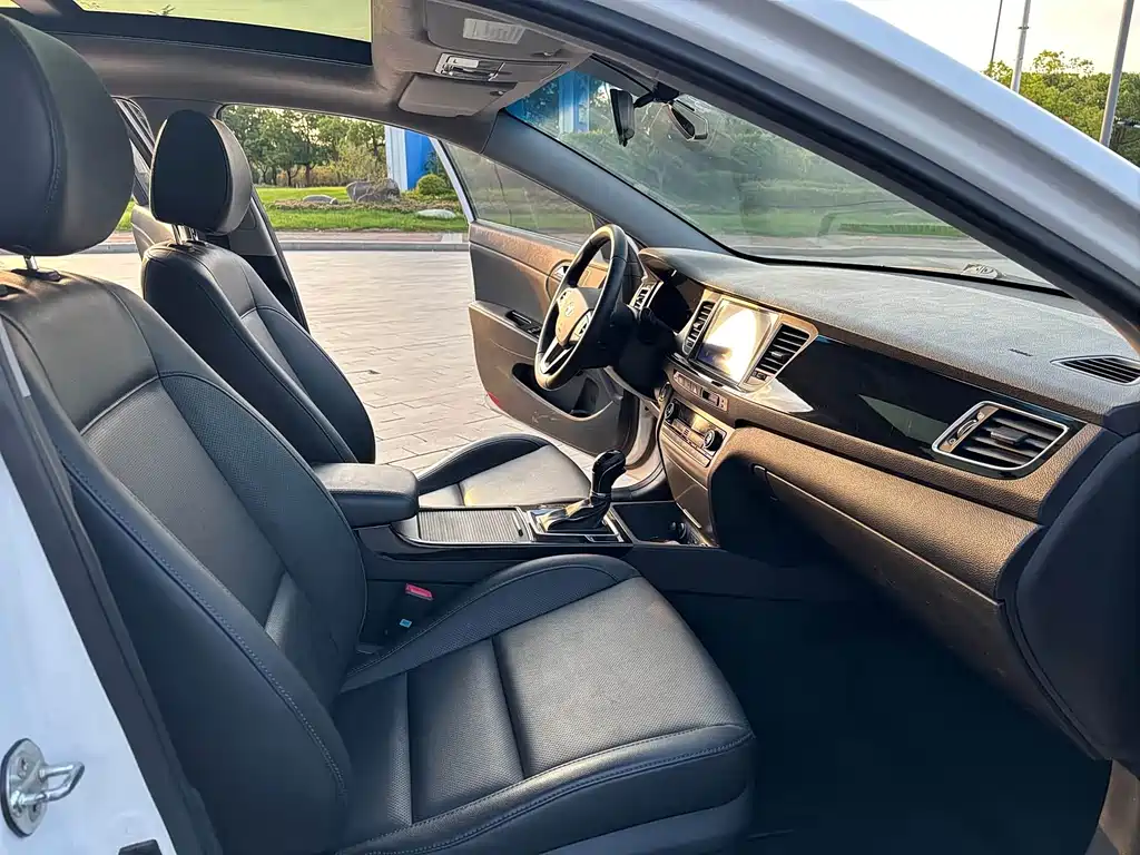 Hyundai Mistra — миниатюра 12