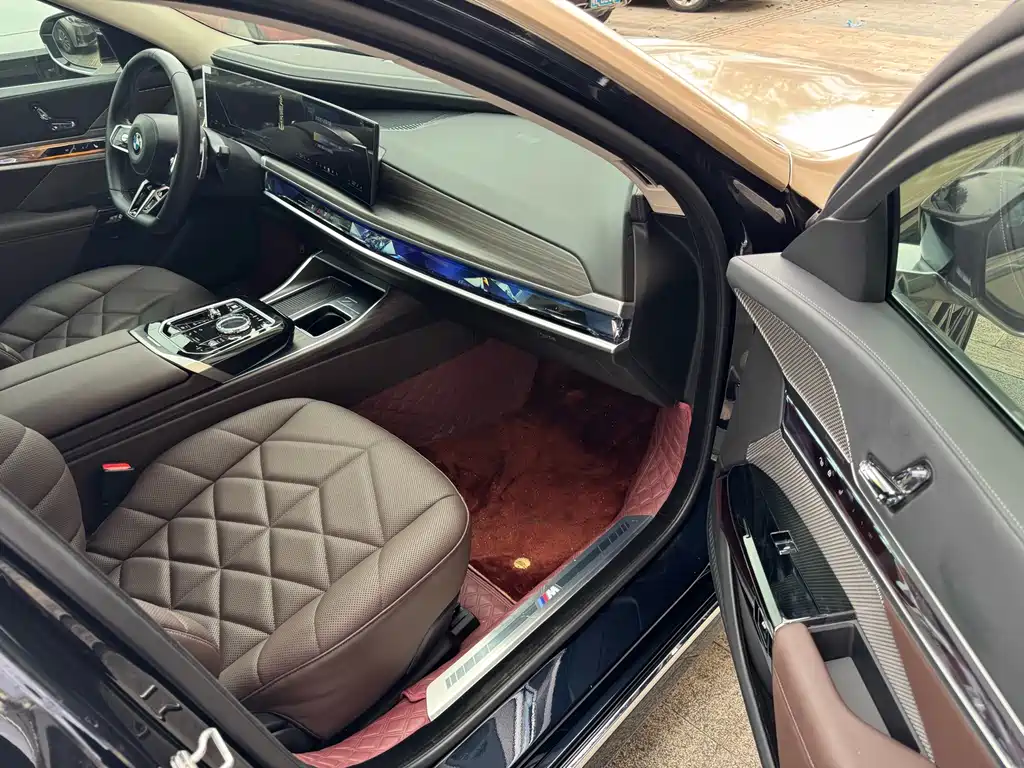 BMW 7 Series 7 2023 735Li M Sport