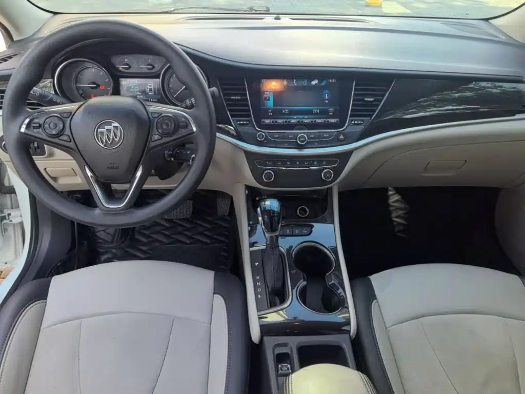Buick Verano — миниатюра 10