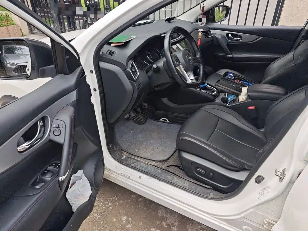 Nissan Qashqai — миниатюра 17