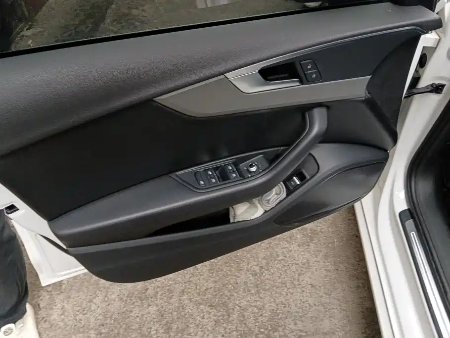 Audi A4L — миниатюра 7