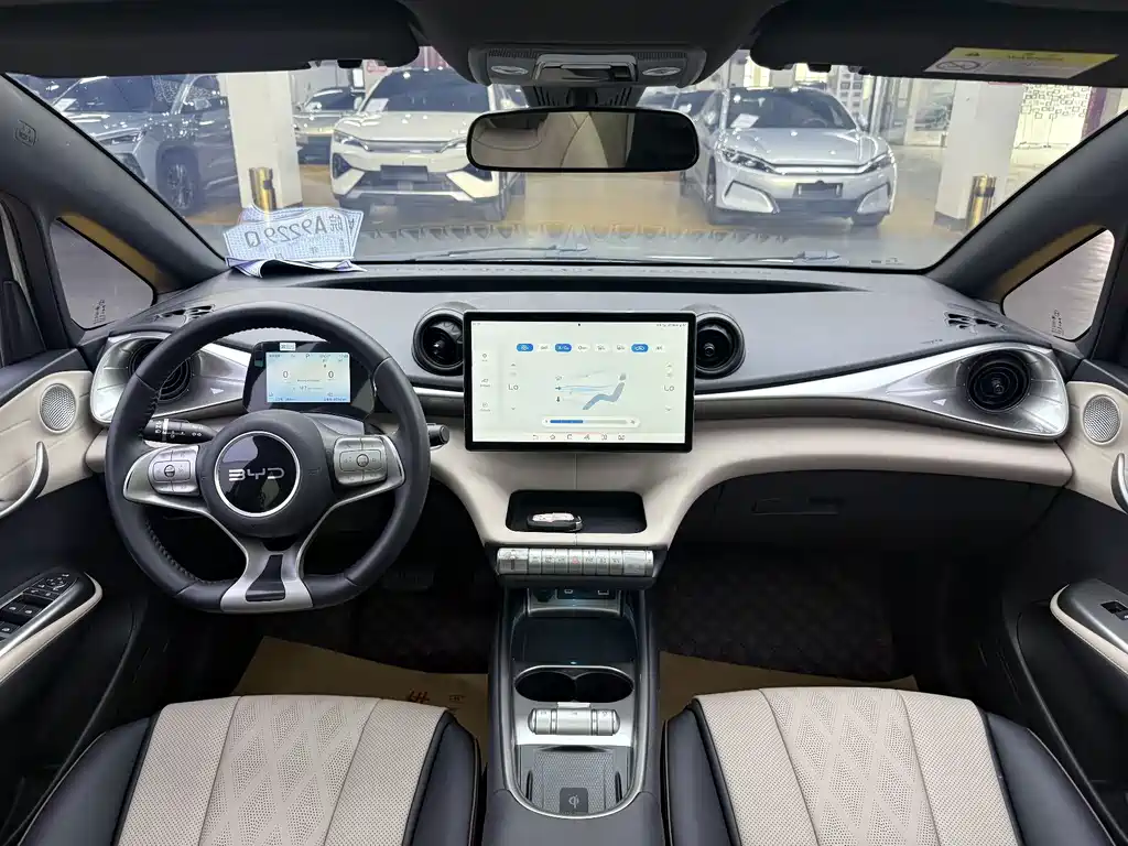 BYD Dolphin — миниатюра 6