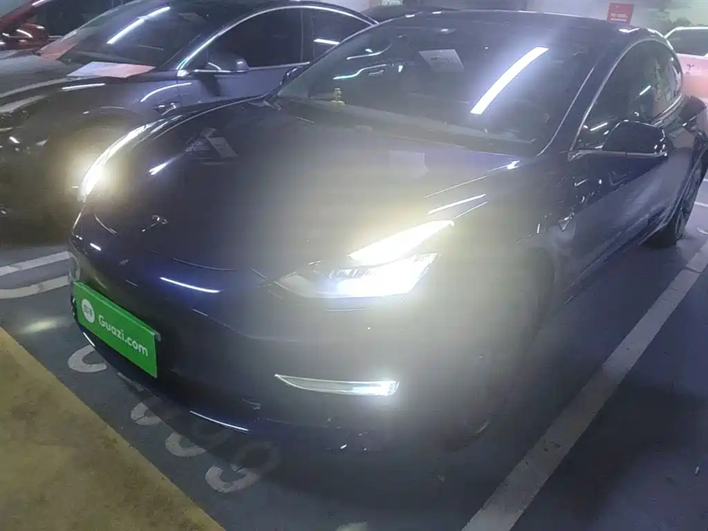 Tesla Model 3 2020
