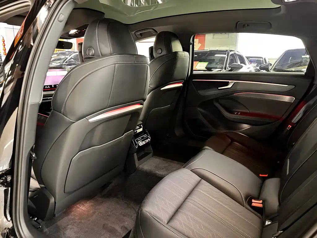 Audi A6L 2026 2.0T