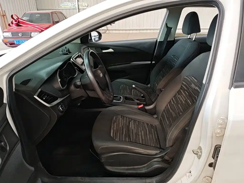 Chevrolet Cavalier — миниатюра 15