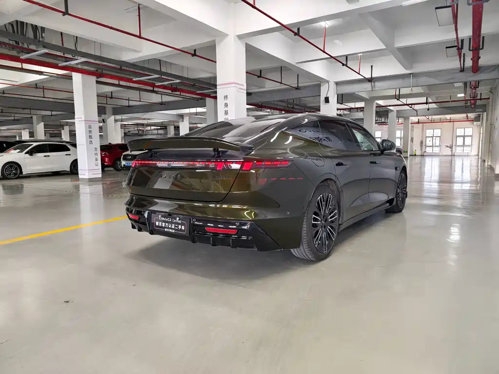 Lynk & Co 10 — миниатюра 7