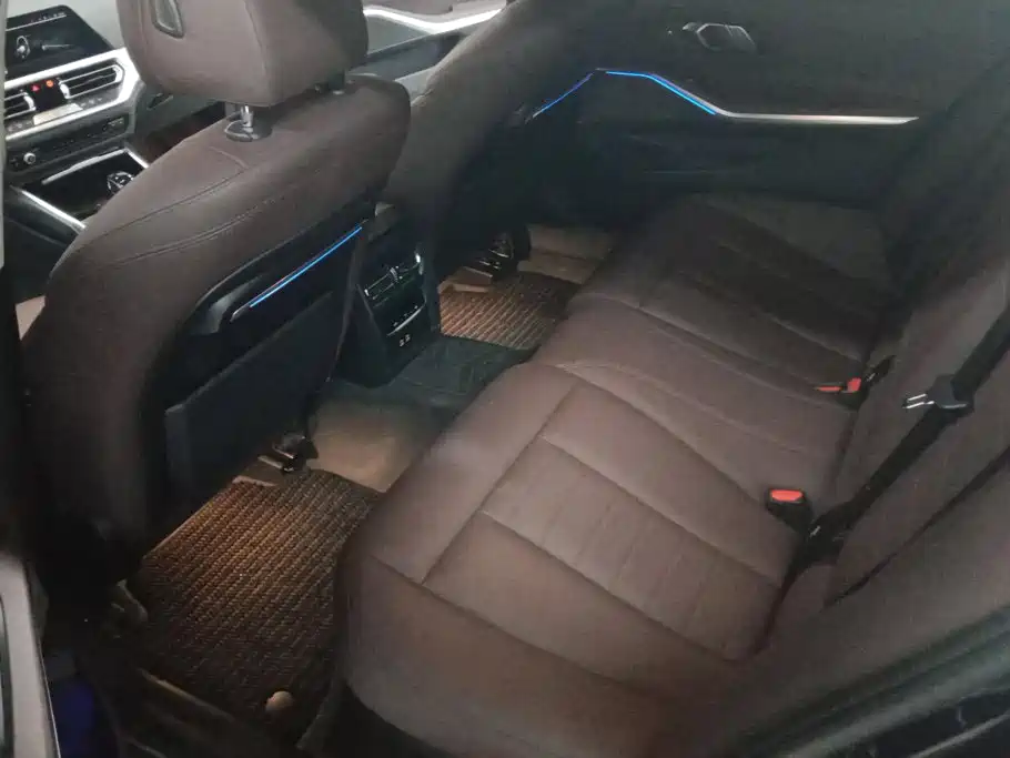 BMW 3 Series — миниатюра 11