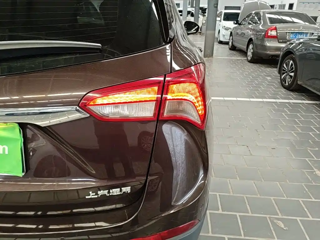 Buick Envision Plus — миниатюра 8