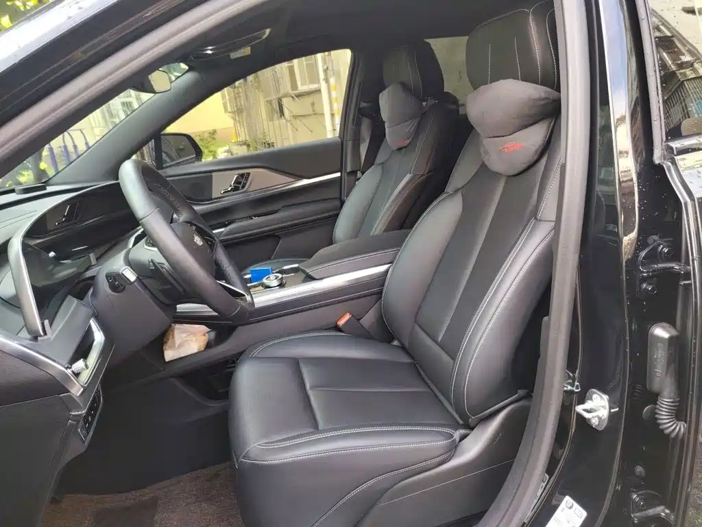 Cadillac XT5 — миниатюра 8