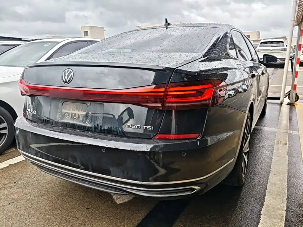 Volkswagen Passat — миниатюра 7