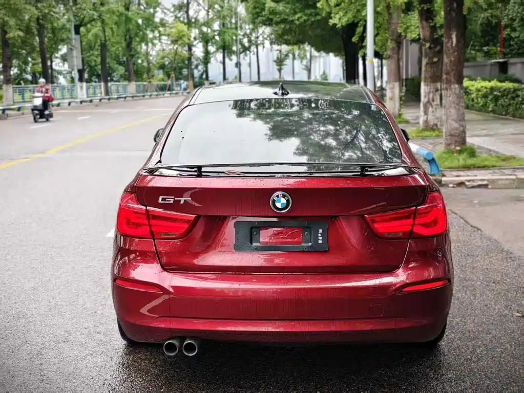 BMW 3 Series GT — миниатюра 8