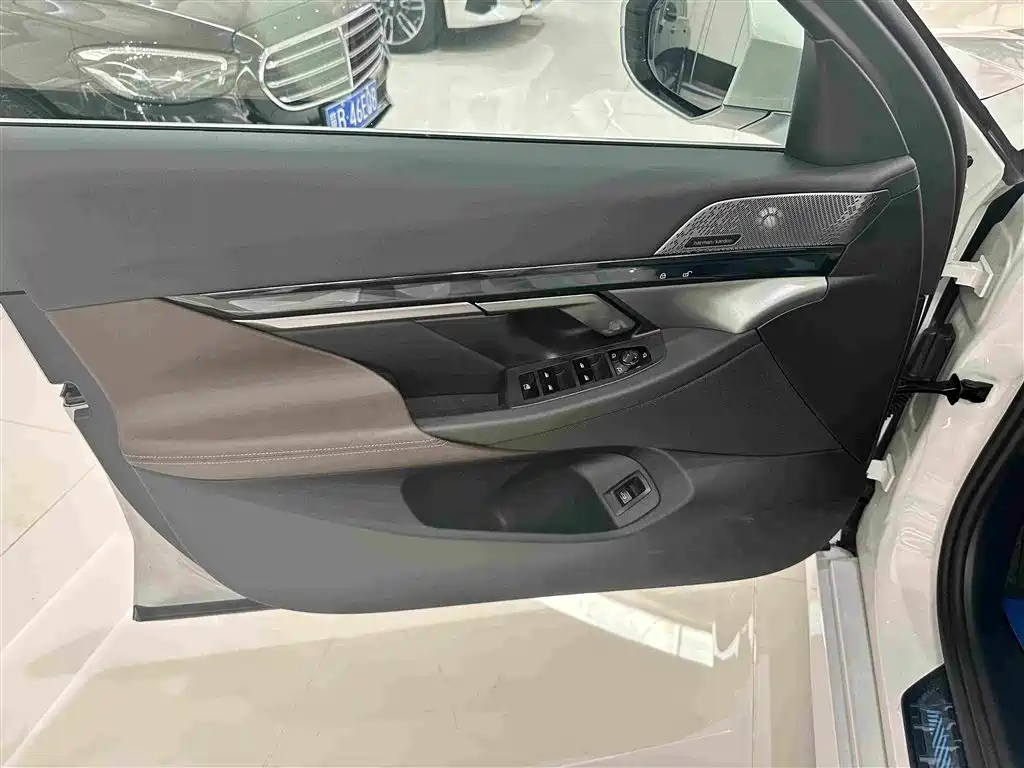 BMW 5 Series 5 2024 530Li Lead M Sport