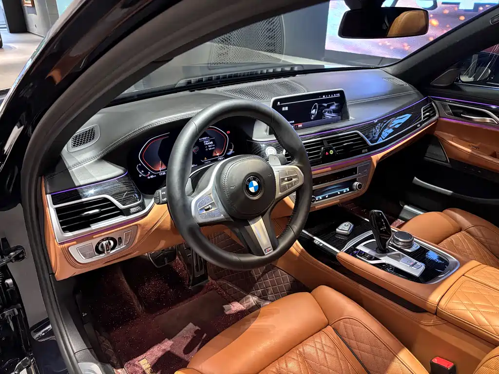 BMW 7 SERIES