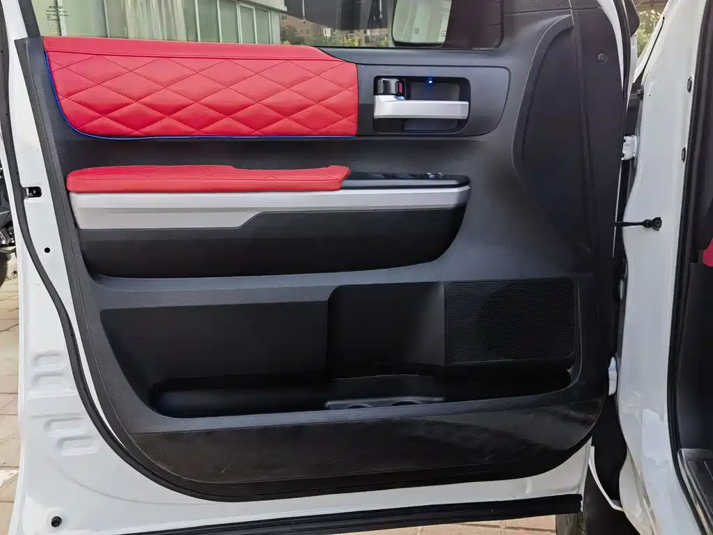 Toyota Tundra 2020 5.7L