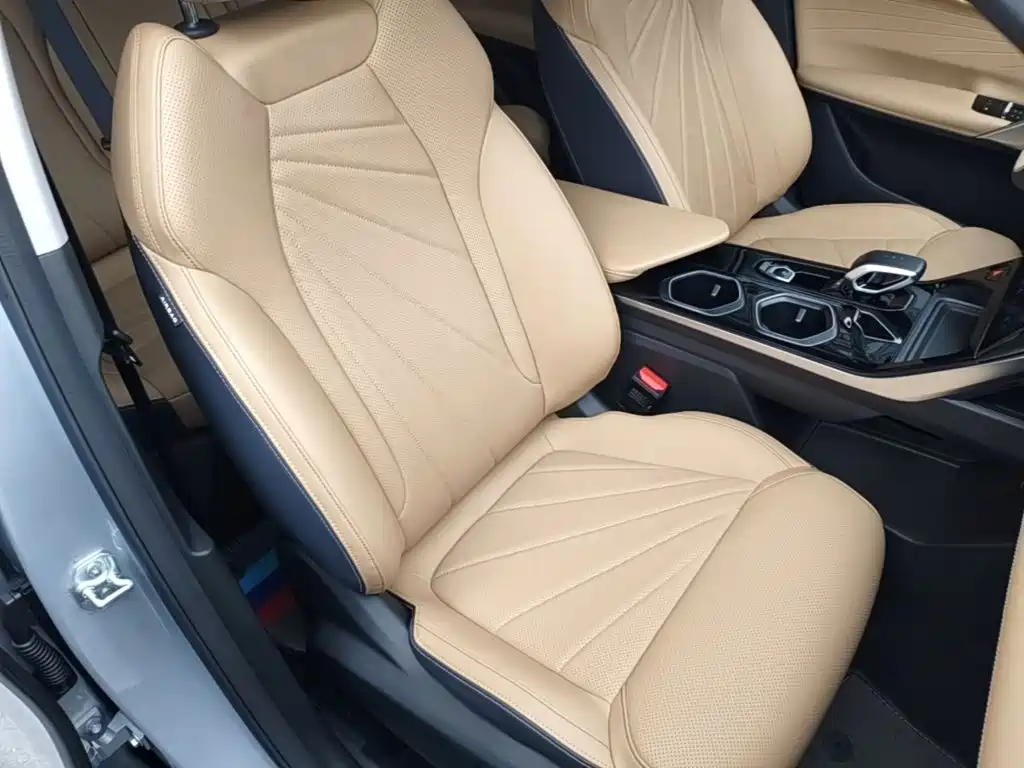 Geely Boyue L — миниатюра 25