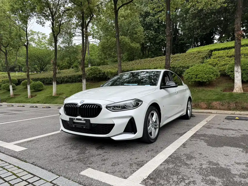 BMW 1 Series 2022