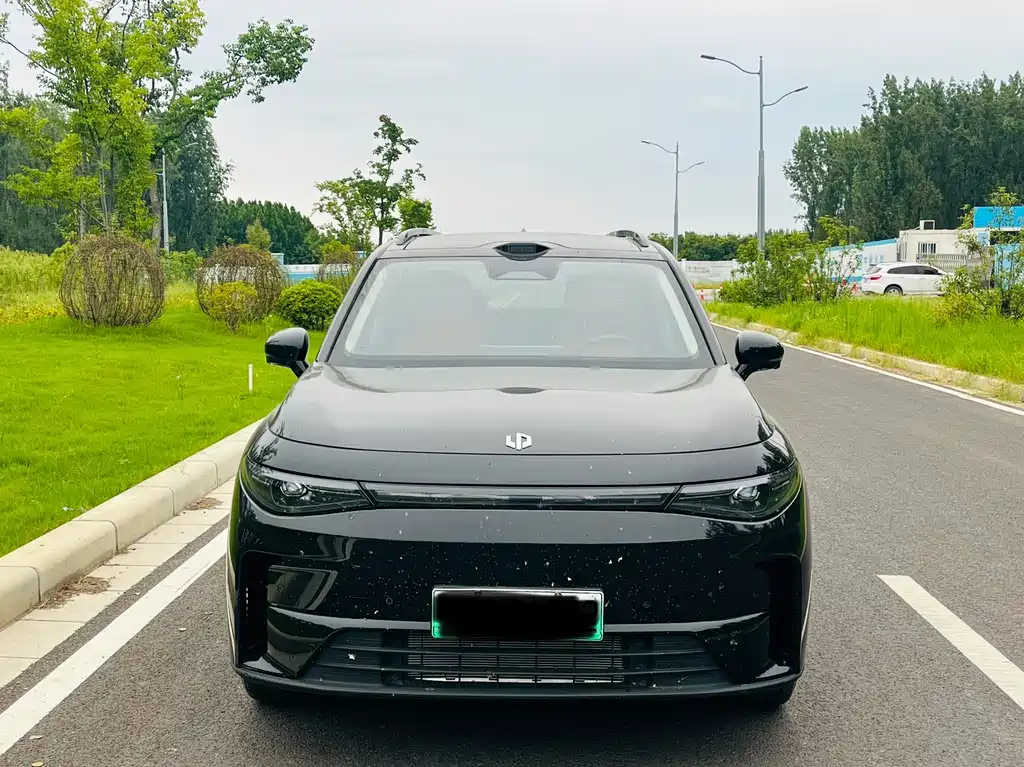 Leapmotor Leapmotor C16 — миниатюра 2