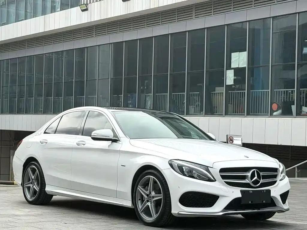Mercedes-Benz C-Class — миниатюра 2
