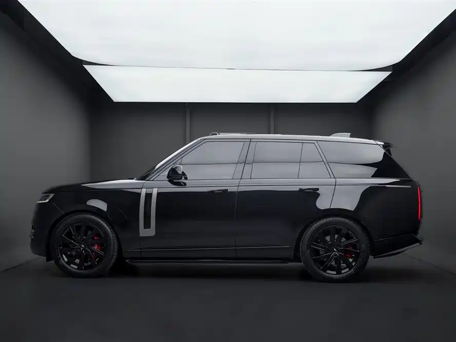 Land Rover Range Rover 2024 3.0 L6 360PS