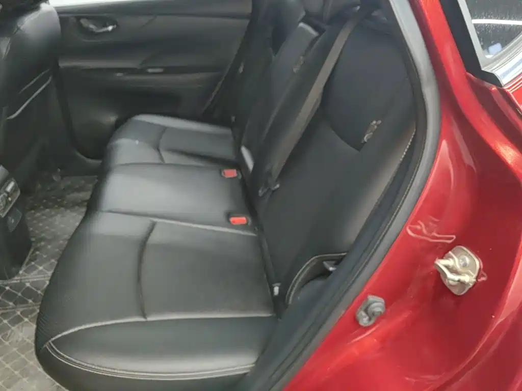Nissan Tiida — миниатюра 17
