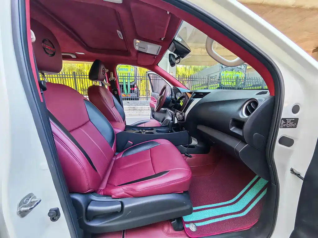 Nissan Terra — миниатюра 6