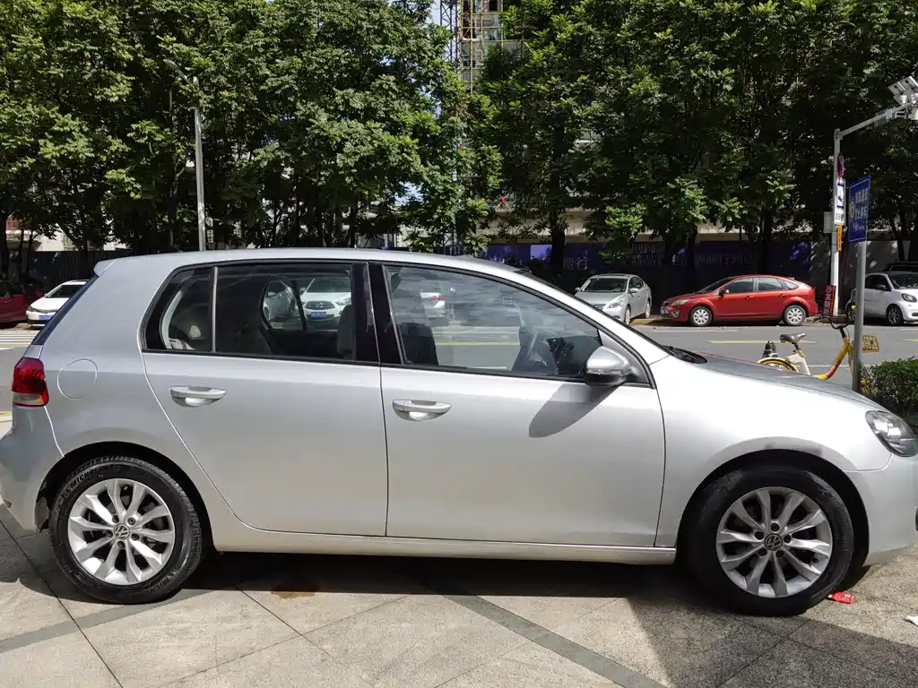 Volkswagen Golf — миниатюра 3