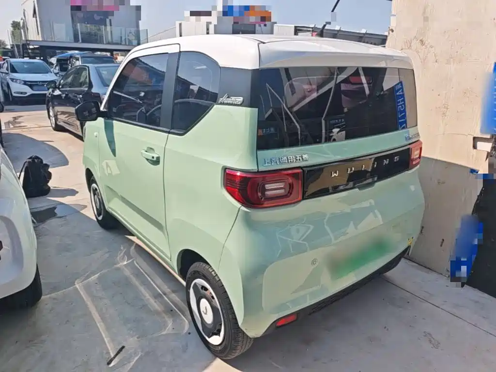 Wuling MINIEV — миниатюра 5