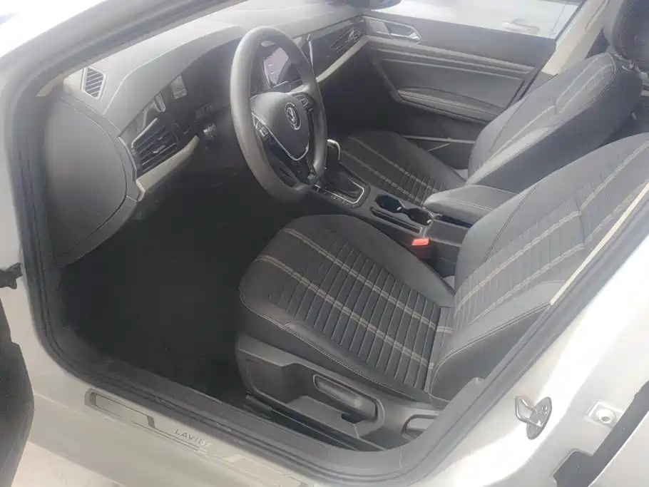 Volkswagen Lavida — миниатюра 9