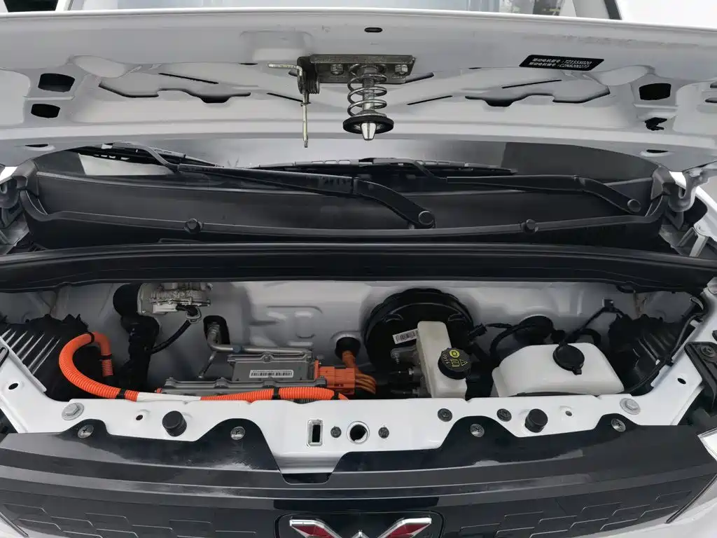 Wuling MINIEV — миниатюра 6