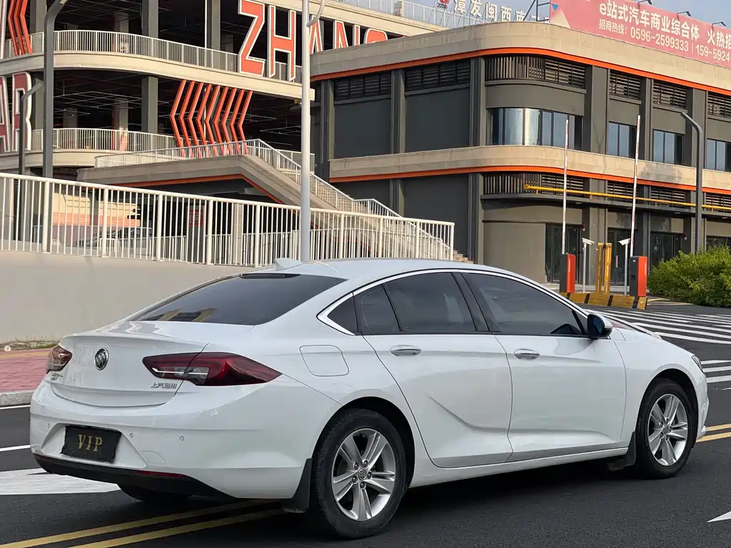 Buick Regal — миниатюра 9