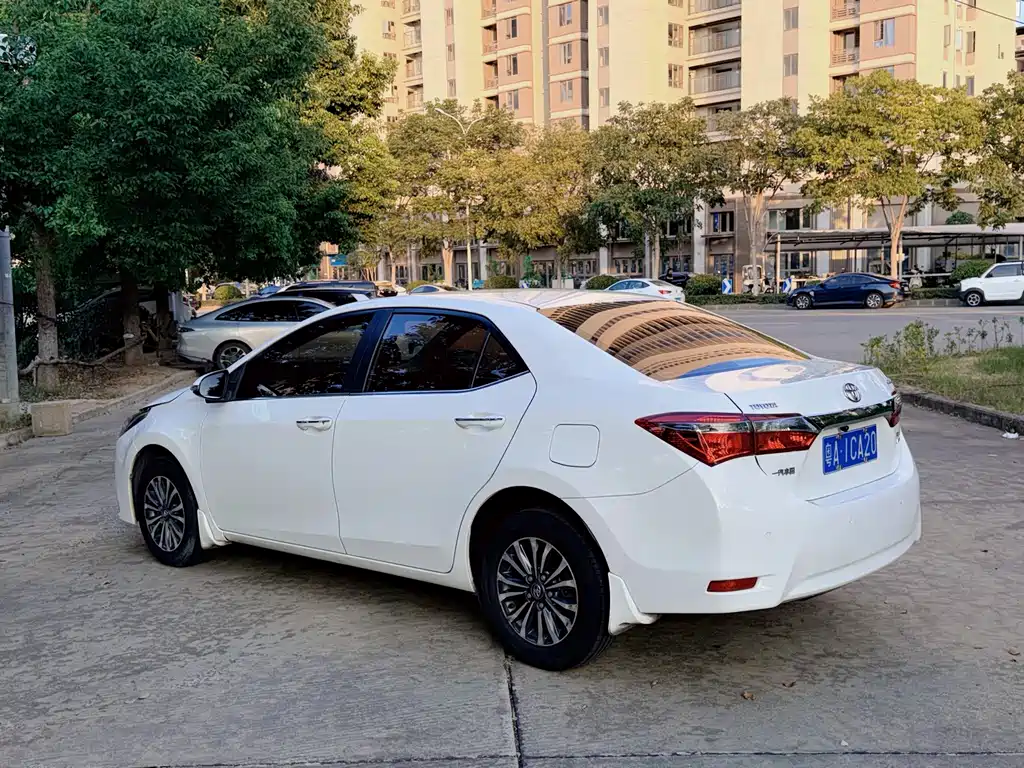 Toyota Corolla — миниатюра 6