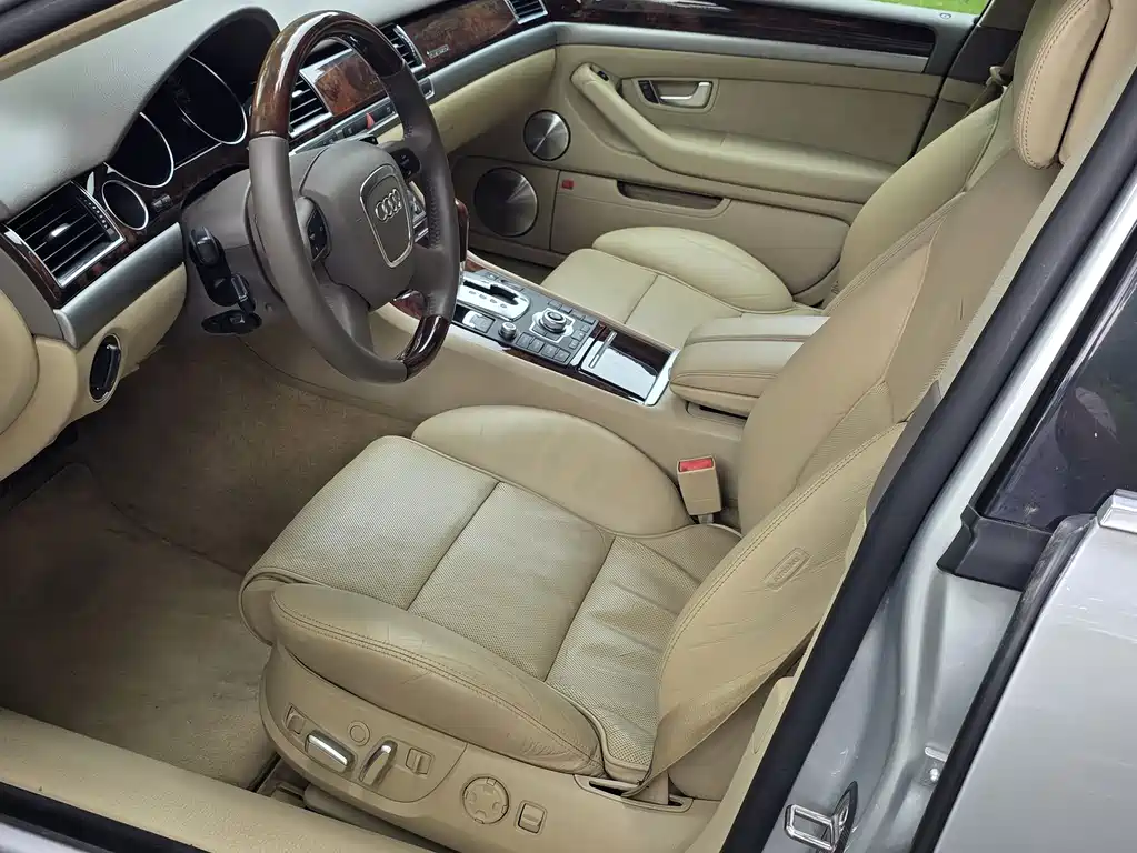 Audi A8 — миниатюра 16