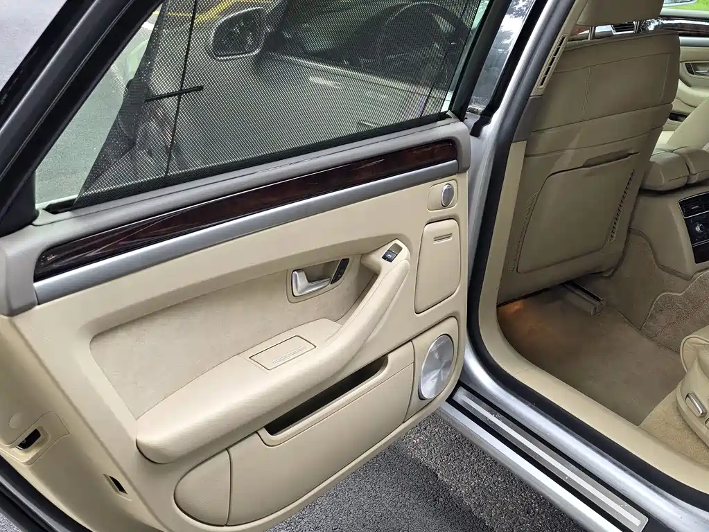 Audi A8 — миниатюра 38
