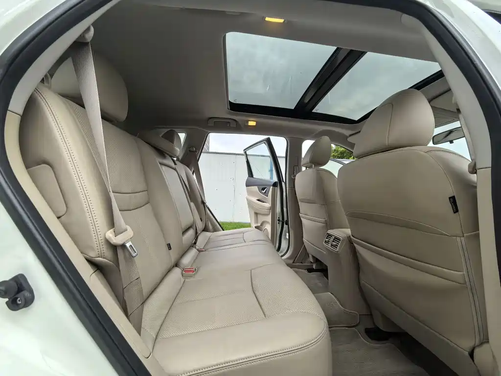 Nissan X-Trail — миниатюра 8