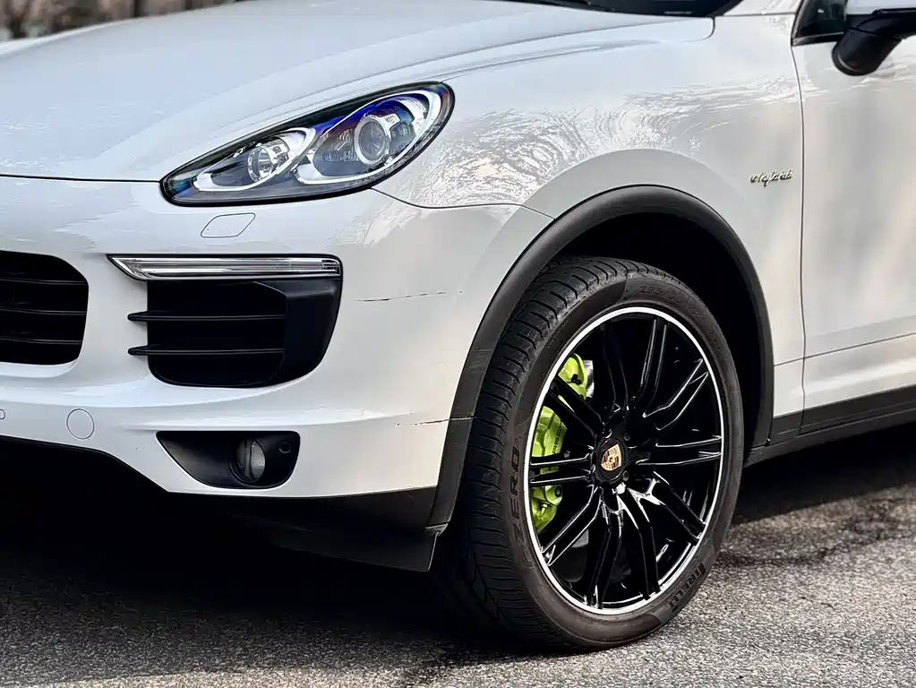 PORSCHE CAYENNE NEW ENERGY