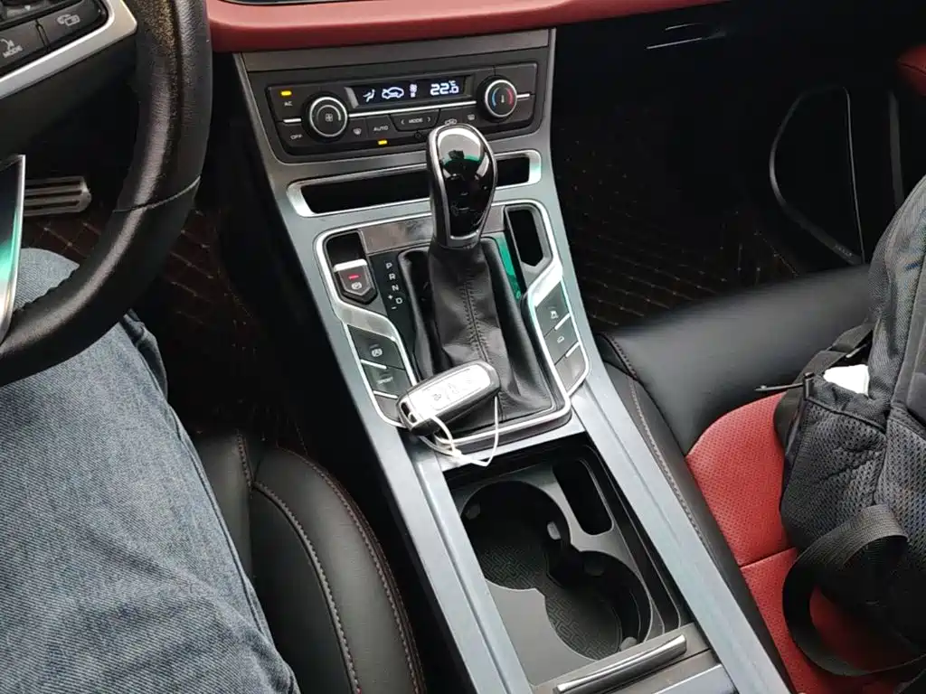 Geely Vision S1 — миниатюра 14