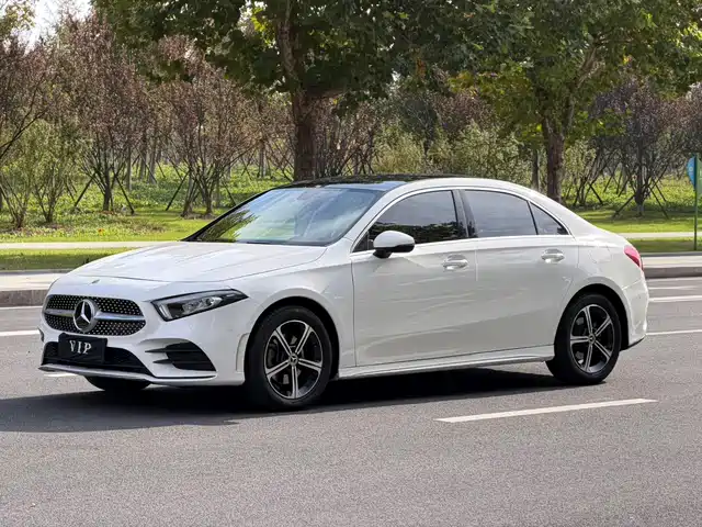 MERCEDES-BENZ A CLASS
