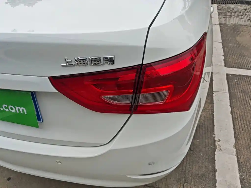 Buick Excelle — миниатюра 8