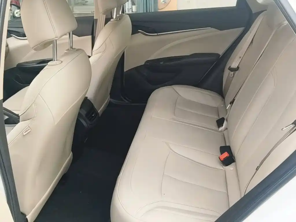 Buick Excelle — миниатюра 17