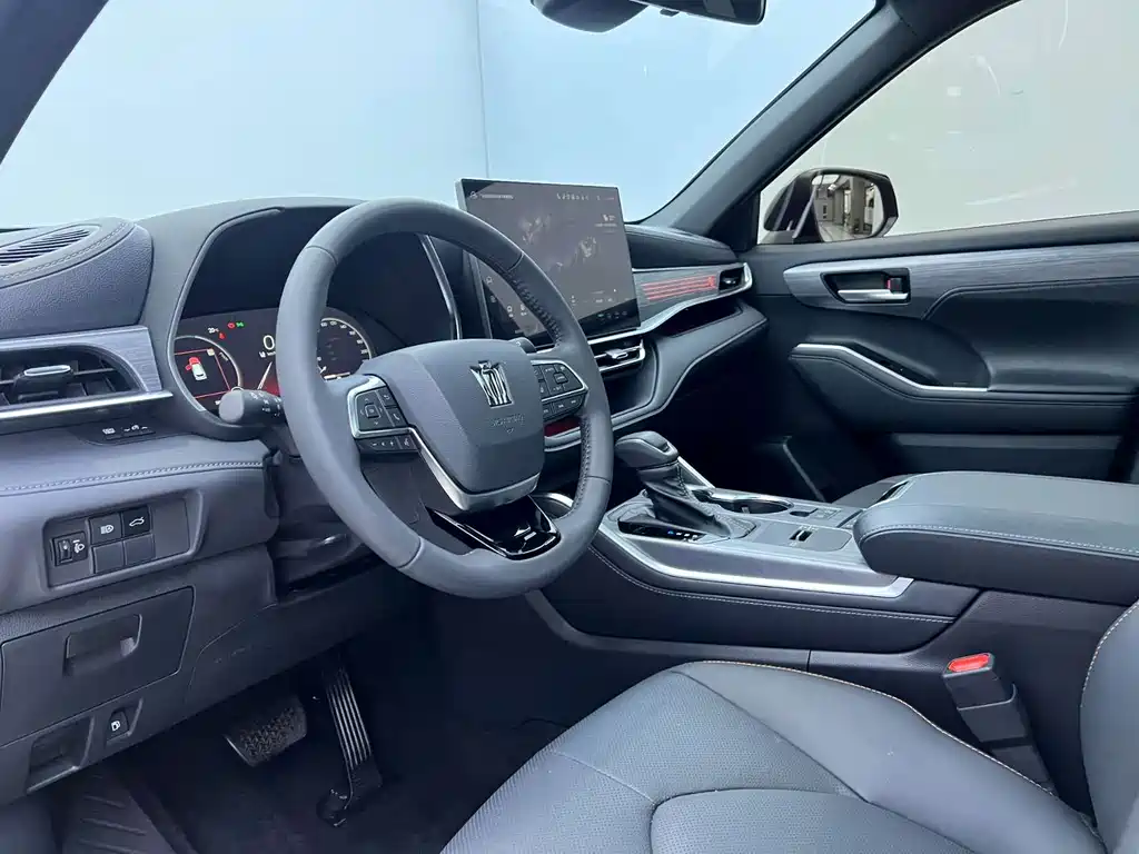 Toyota Crown Kluger — миниатюра 5
