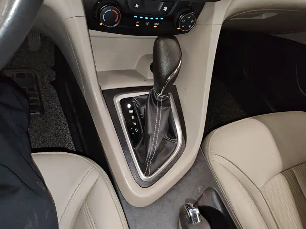 Buick Excelle — миниатюра 14