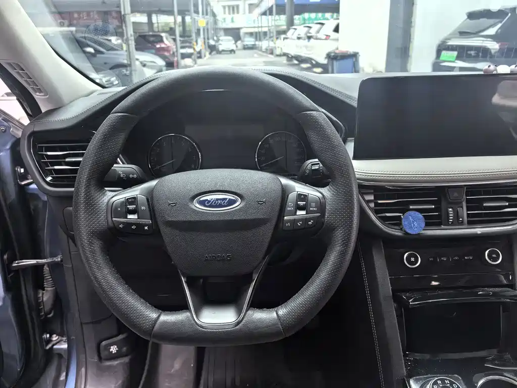 Ford Escape — миниатюра 12