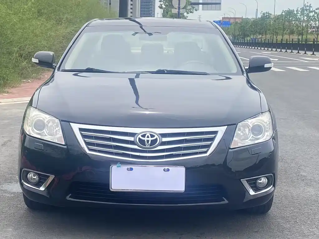 Toyota Camry — миниатюра 2