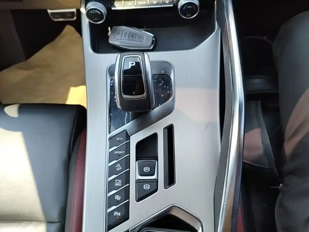 Geely Binyue — миниатюра 14