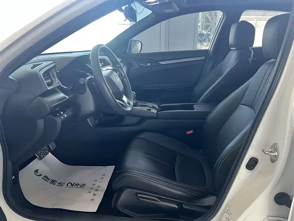 Honda Civic — миниатюра 12