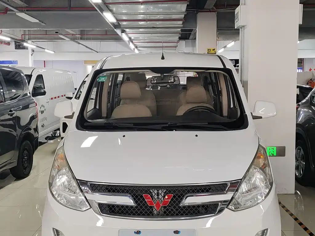 Купить Wuling Rongguang V