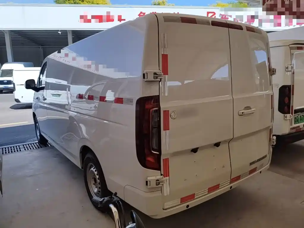 Dongfeng 睿立达V7 — миниатюра 5