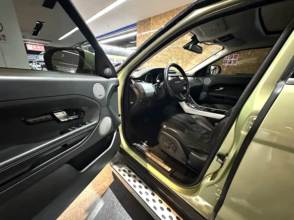 Land Rover Evoque (Import) — миниатюра 14