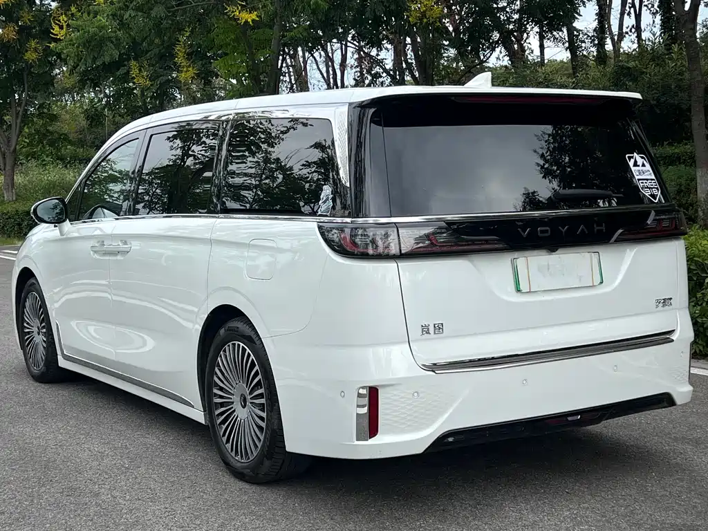 LANTU AUTOMOBILE LANTU DREAMER