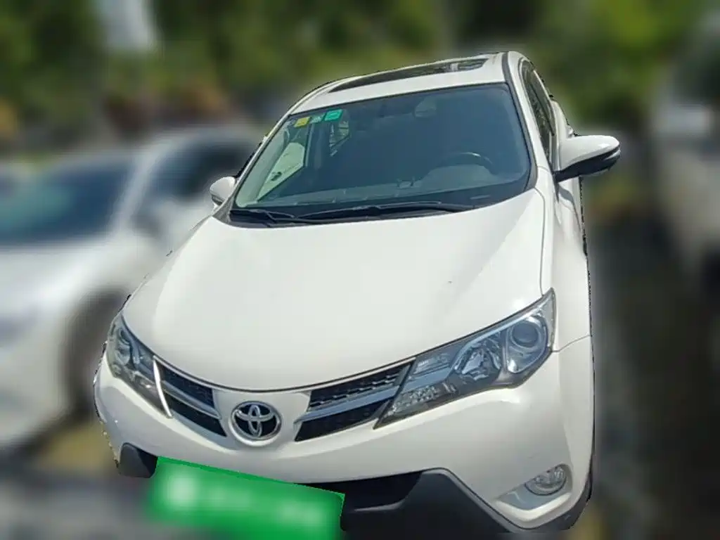 Toyota RAV4 — миниатюра 5